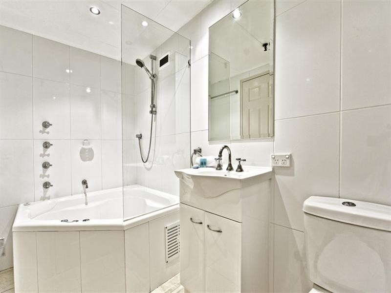 114 The Esplanade – Focus, Surfers Paradise QLD 4217