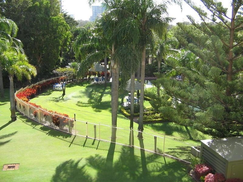 2 Admiralty Drive, Surfers Paradise QLD 4217
