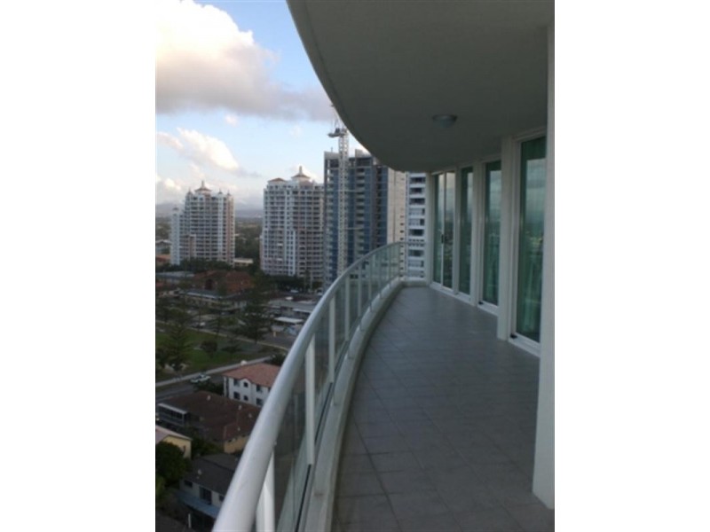 70/177 Old Burleigh Road, Broadbeach QLD 4218