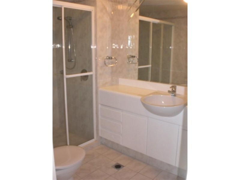 70/177 Old Burleigh Road, Broadbeach QLD 4218