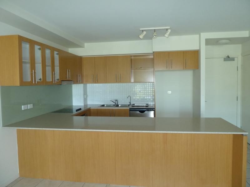 8409 Magnolia Drive East, Hope Island QLD 4212