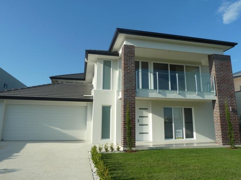 34 Harbourvue Court, Hope Island QLD 4212