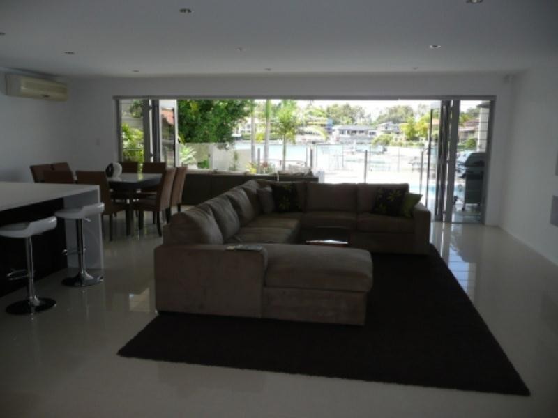 68 Boomerang Crescent, Sorrento QLD 4217