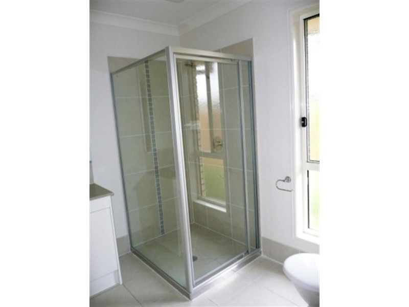 6 Ledger Street, Redbank Plains QLD 4301