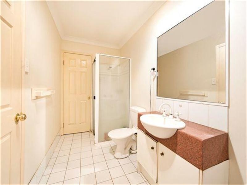 100 Racecourse Drive, Bundall QLD 4217