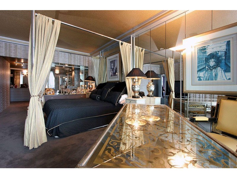 42 Malibu. Tedder Avenue, Main Beach QLD 4217