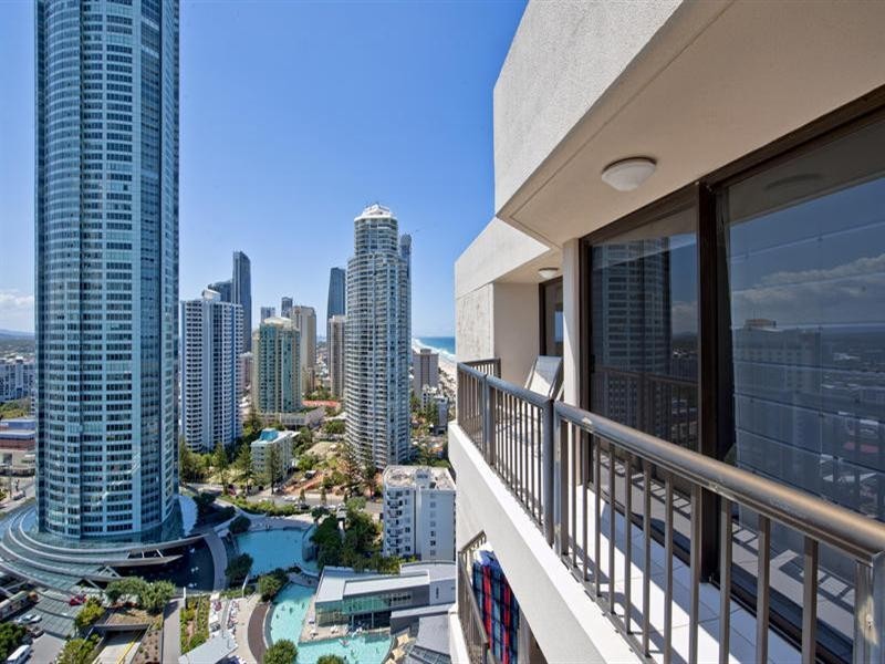 28 Northcliffe Terrace, Surfers Paradise QLD 4217