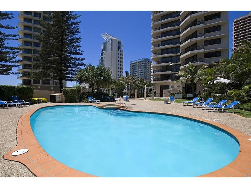 28 Northcliffe Terrace, Surfers Paradise QLD 4217