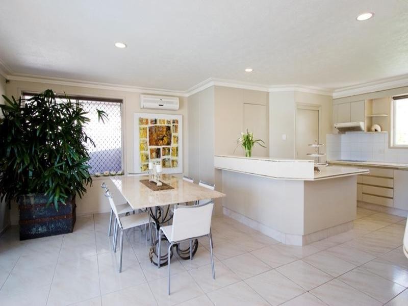 Isle Of Capri QLD 4217