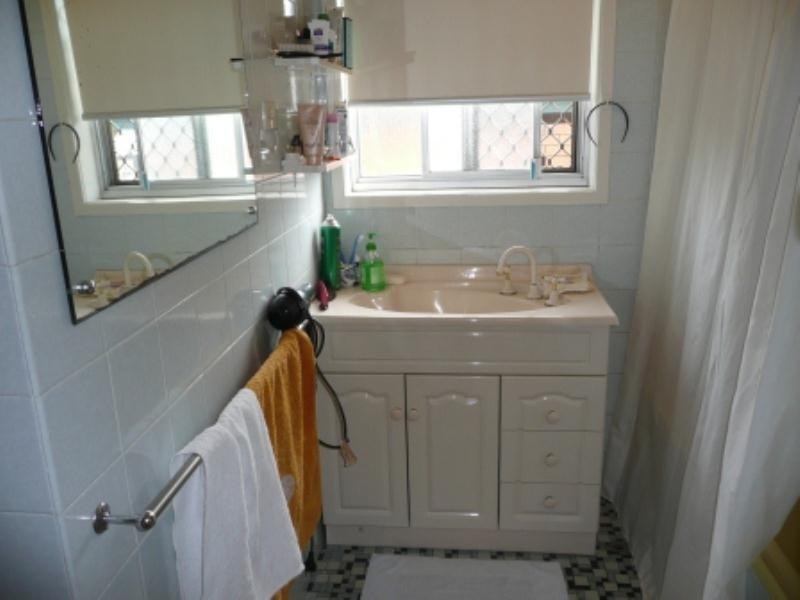 24 Morala Avenue, Runaway Bay QLD 4216