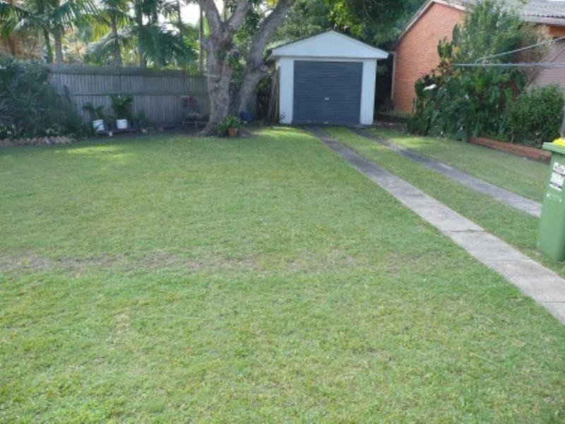 24 Morala Avenue, Runaway Bay QLD 4216
