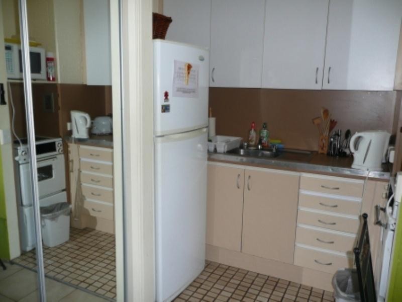 53-2877 Gold Coast Highway, Surfers Paradise QLD 4217