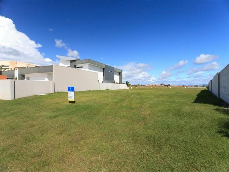 2046 The Circle, Sanctuary Cove QLD 4212