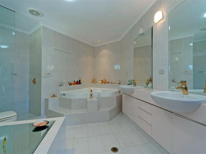 5708 Observation Crescent, Sanctuary Cove QLD 4212