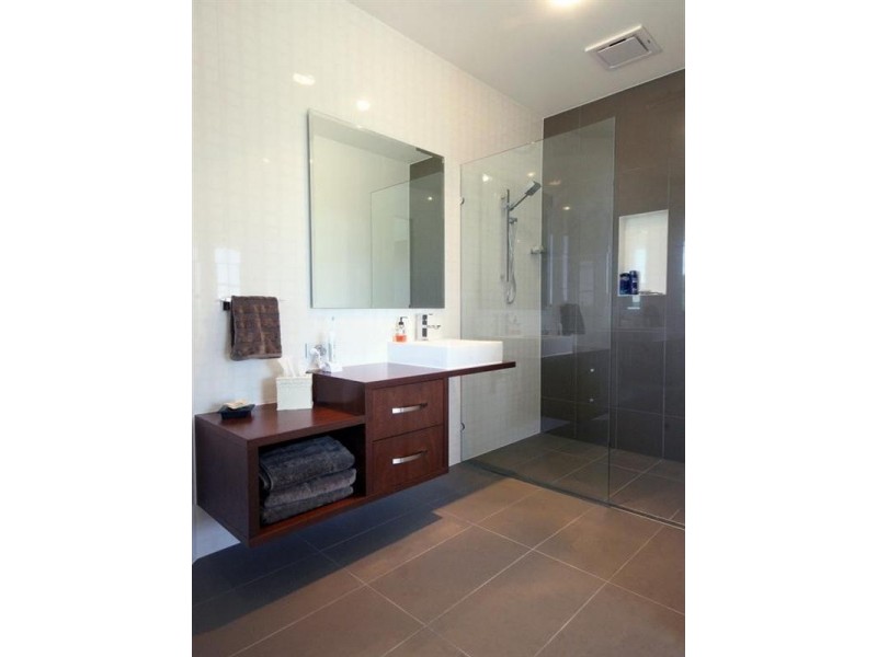 2256 Banksia Lakes Drive, Sanctuary Cove QLD 4212