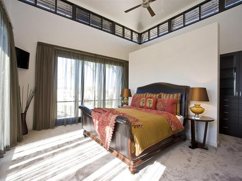 8082 Riverside Drive, Sanctuary Cove QLD 4212