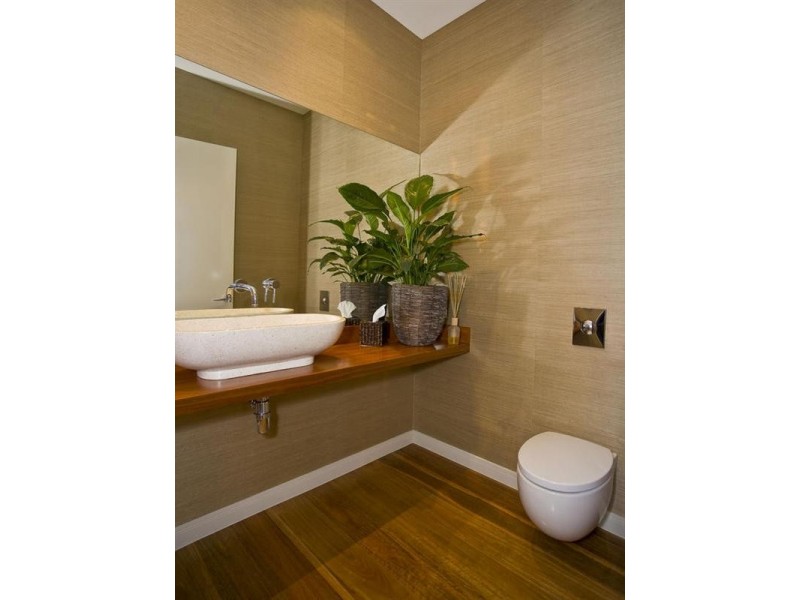 8082 Riverside Drive, Sanctuary Cove QLD 4212