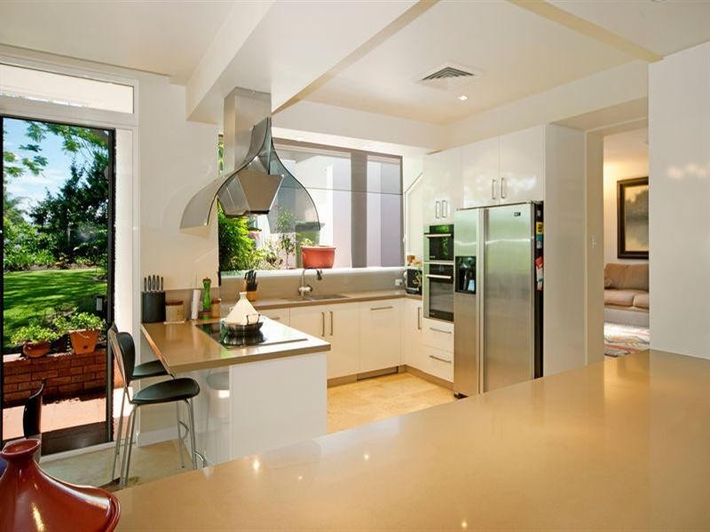 7016 Riverview Crescent, Sanctuary Cove QLD 4212