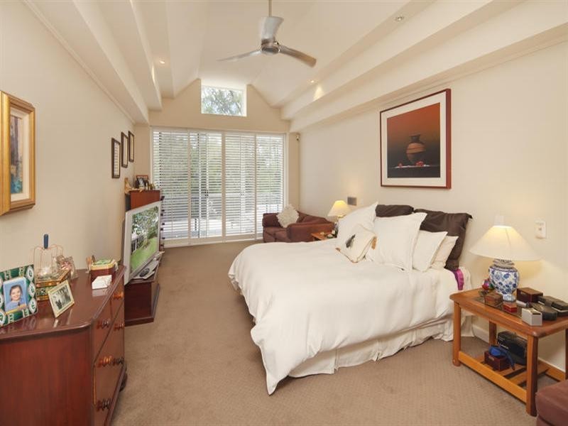 7016 Riverview Crescent, Sanctuary Cove QLD 4212
