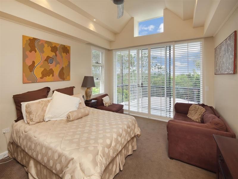 7016 Riverview Crescent, Sanctuary Cove QLD 4212