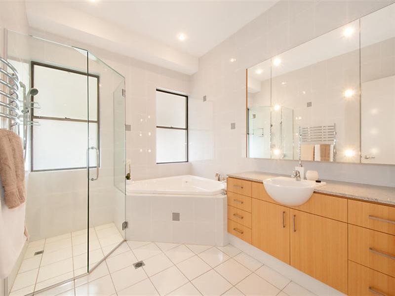 5491 Bay Hill Terrace, Sanctuary Cove QLD 4212