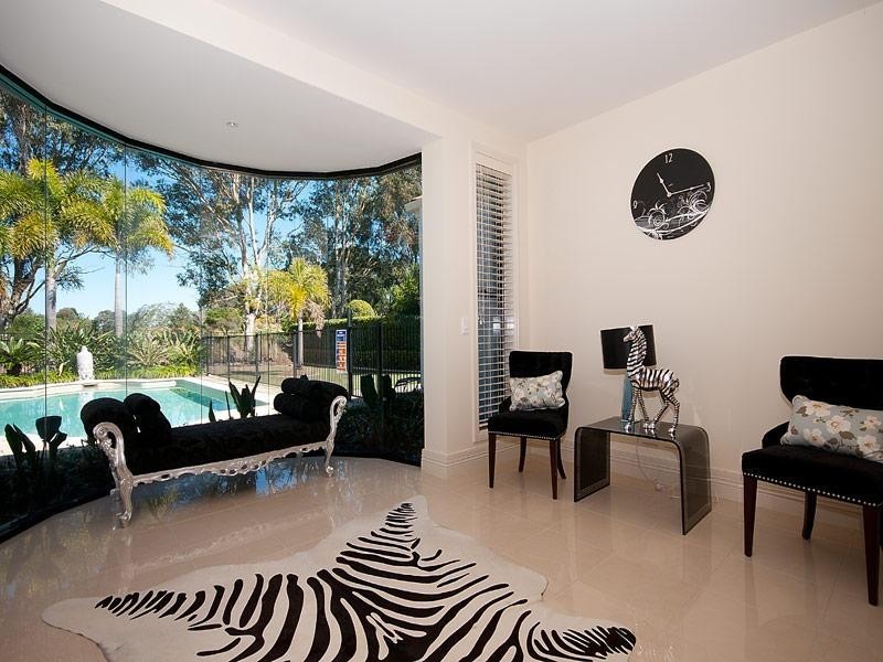 3188 Riverleigh Drive, Hope Island QLD 4212