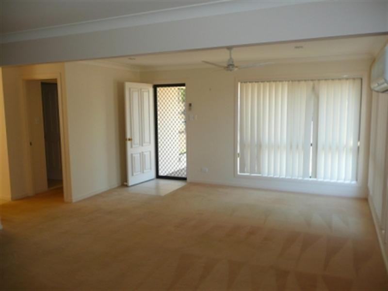 2-46 Riverpark Drive, Nerang QLD 4211