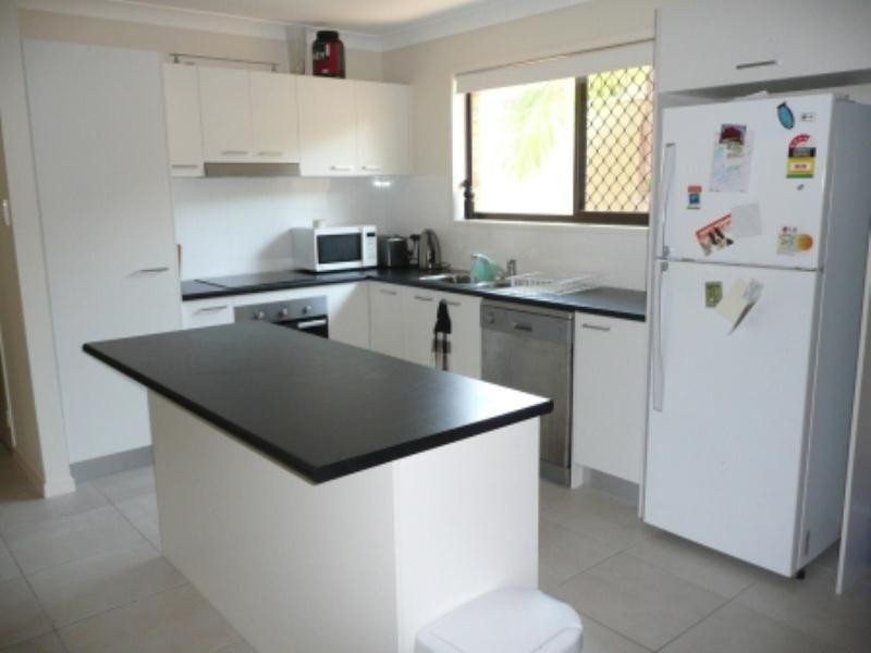 230 Government Road, Labrador QLD 4215