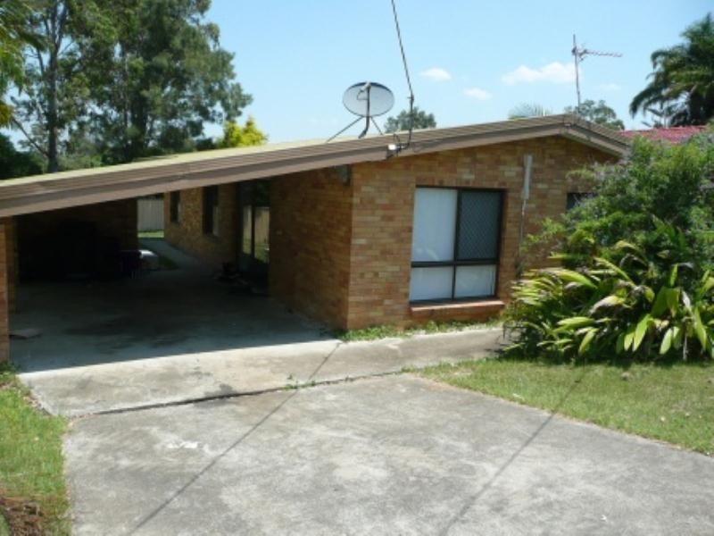 230 Government Road, Labrador QLD 4215