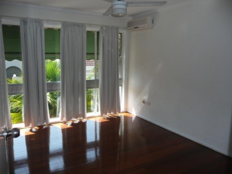 5-42 Sunrise Boulevard, Surfers Paradise QLD 4217