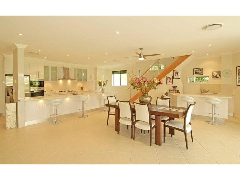 9 Bellara Street, Ashmore QLD 4214