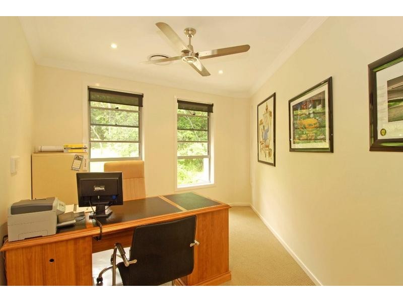 9 Bellara Street, Ashmore QLD 4214