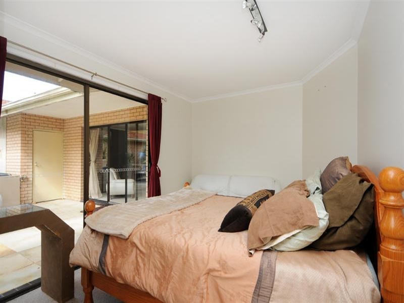 81 Salerno Street, Surfers Paradise QLD 4217