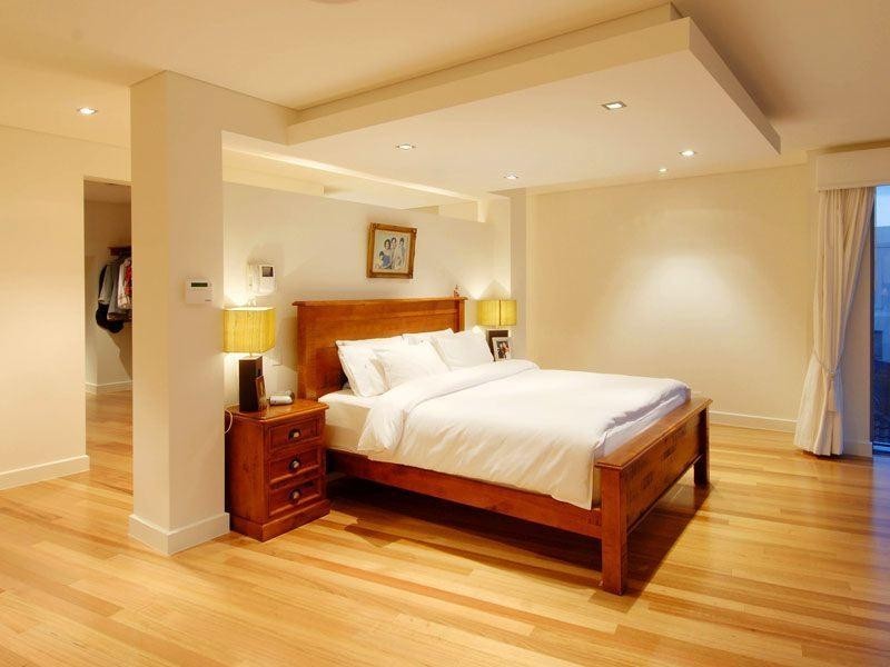 13 Neptune Court, Main Beach QLD 4217