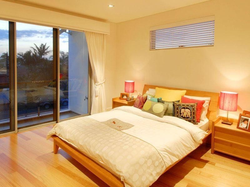 13 Neptune Court, Main Beach QLD 4217