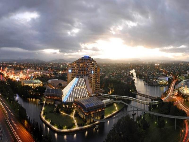 2001 Broadbeach On The Park,  Gold Coast Highway, Broadbeach QLD 4218