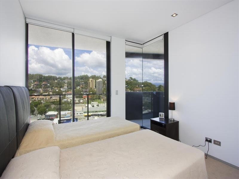 2111 6 The Esplanade, Burleigh Heads QLD 4220