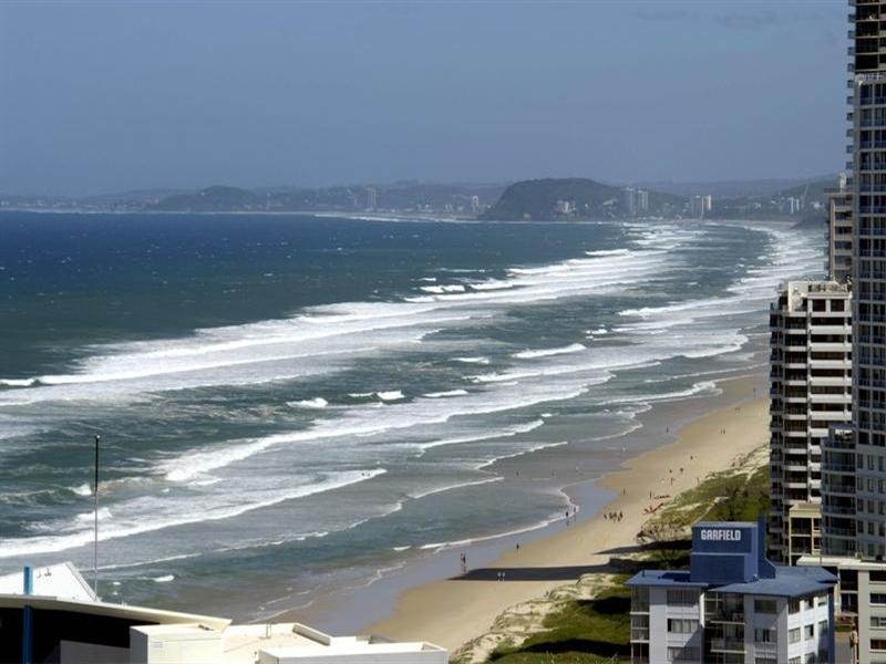 28 Northcliffe Terrace – Longbeach Apartments, Surfers Paradise QLD 4217