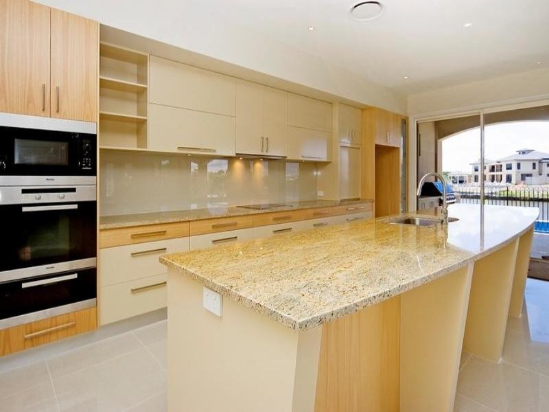 3112 Riverleigh Drive, Hope Island QLD 4212