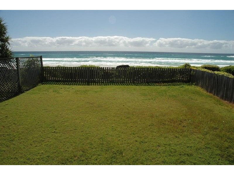 267 Jefferson Lane, Palm Beach QLD 4221