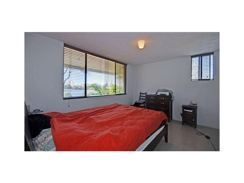 Broadbeach Waters QLD 4218