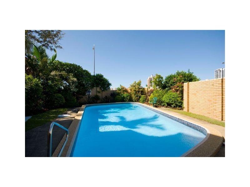 Broadbeach Waters QLD 4218