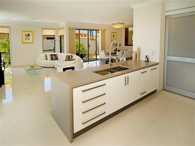 2130 Carlton Drive, Hope Island QLD 4212