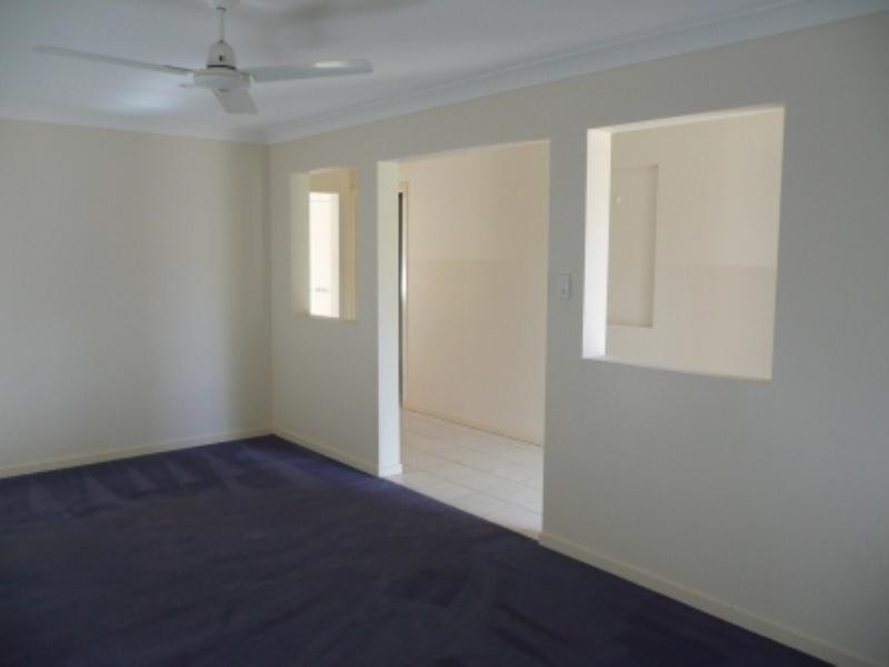 9 Pearse Street, Collingwood Park QLD 4301