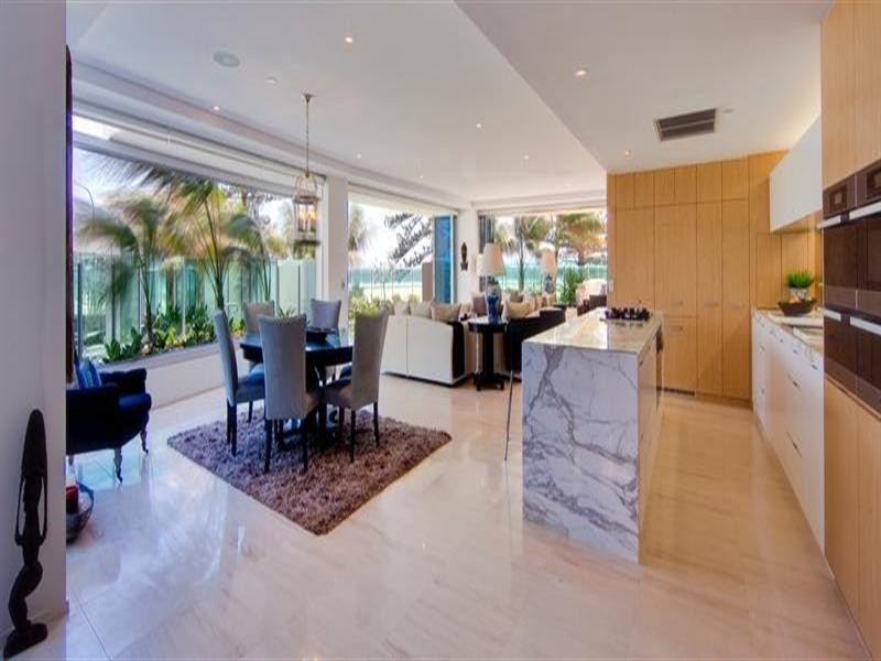 1 Douglas Street, Kirra QLD 4225