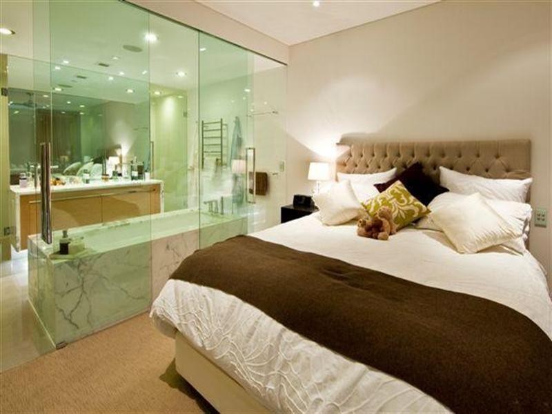 1 Douglas Street, Kirra QLD 4225