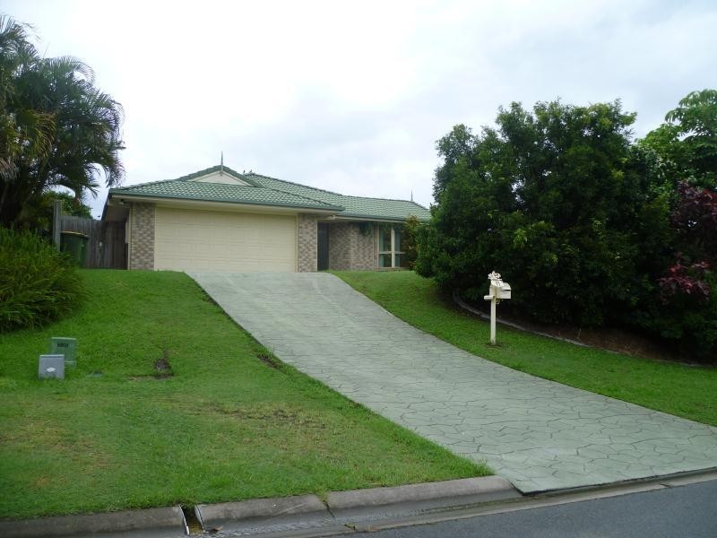 17 Langfield Crescent, Ormeau QLD 4208