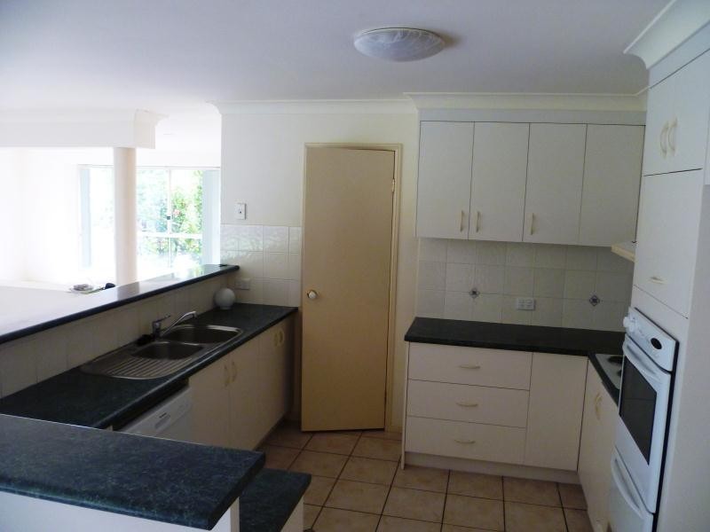 17 Langfield Crescent, Ormeau QLD 4208