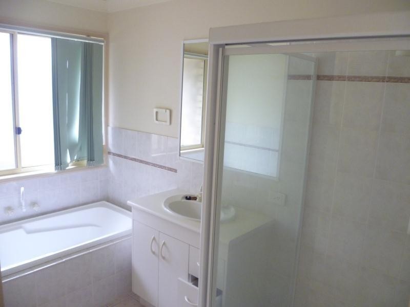 17 Langfield Crescent, Ormeau QLD 4208