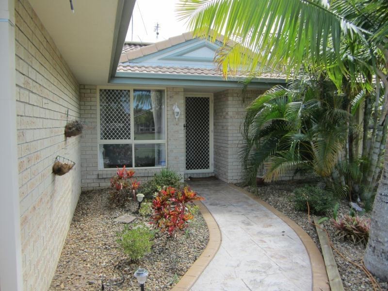 6 Westpark Court, Helensvale QLD 4212